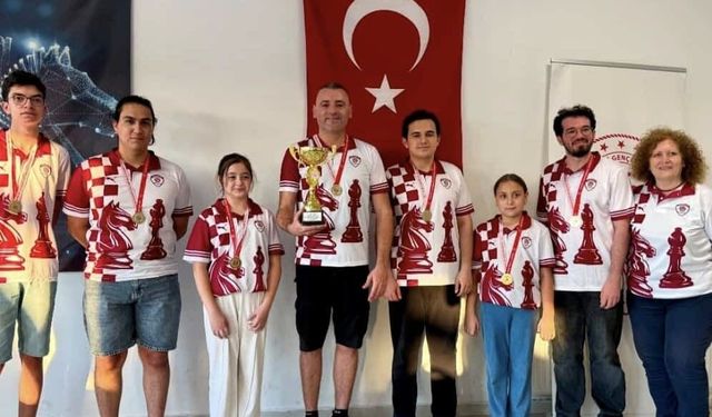 Yunusemre Belediyespor satrançta Manisa şampiyonu