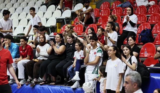 Manisa’da düzenlenen ANALİG Karate Müsabakaları tamamlandı