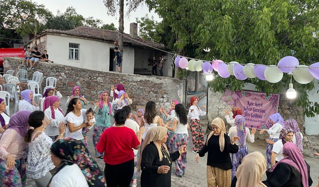 Kale Mahallesi'nde "Şalvar Gecesi" coşkusu