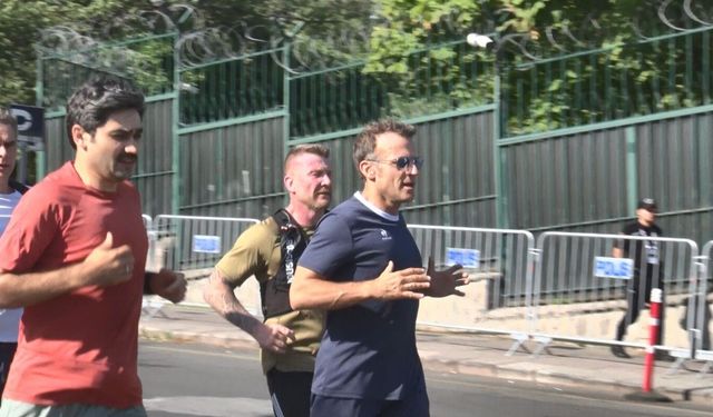 Fransa Cumhurbaşkanı Macron, Ankara'da sabah koşusu yaptı