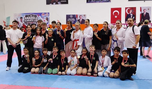 Manisalı karatecilerden Ege'de büyük başarı