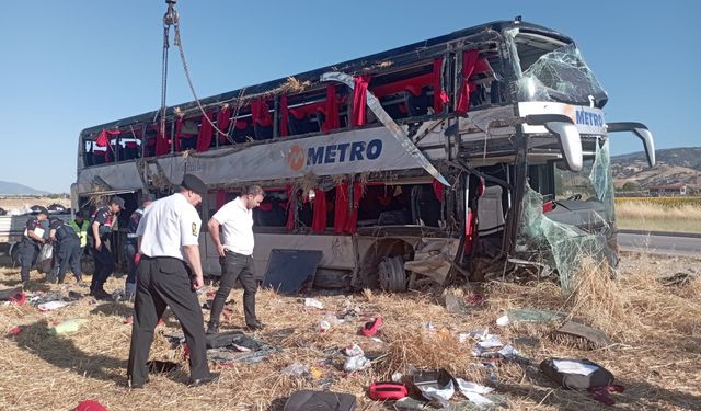 Amasya'da otobüs kazası: 2'si ağır 46 yaralı
