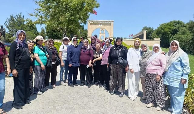 Sarıgöllü kadınlar tarihin izinde Çanakkale'yi gezdi
