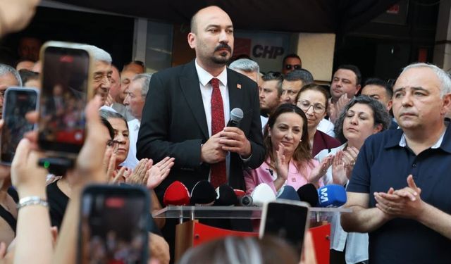 CHP Yunusemre İlçe Başkanı Arcak görevden alındı