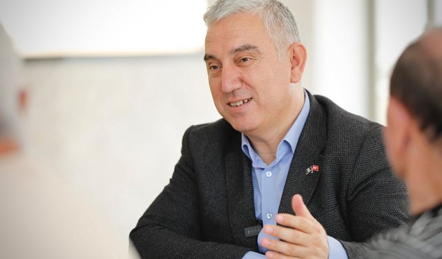 Bergama Belediyesi Yeni Parti'ye geçti