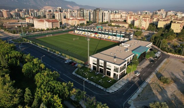 Manisa FK'dan 5 transfer birden