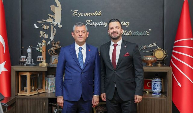 CHP Şehzadeler İlçe Başkanı Özkösemen görevden alındı