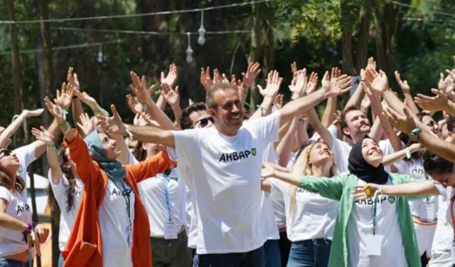 Ahbap soruşturmasında gözaltına alınanların kimlikleri belirlendi