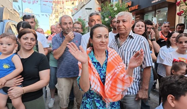 CHP Manisa İl Başkanlığı'nda nöbet Yaren ekibiyle sürüyor