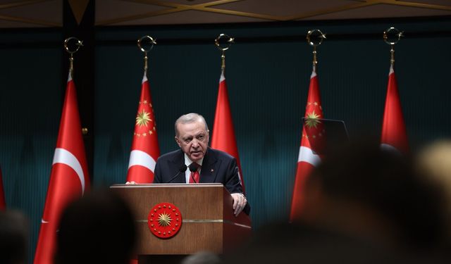 "Yalan ağzına yuva yapmış birilerinin iddia ettiği gibi yanan alanlara temel atılmadı, tohum atıldı"