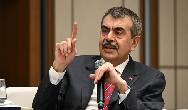 Okullarda yeni dönem! Bakan Tekin duyurdu: 30 bin kişi alınacak