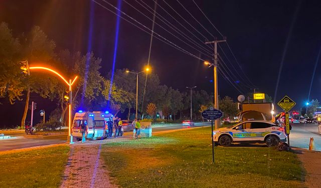 Motosikletliye arkadan çarpıp kaçtı