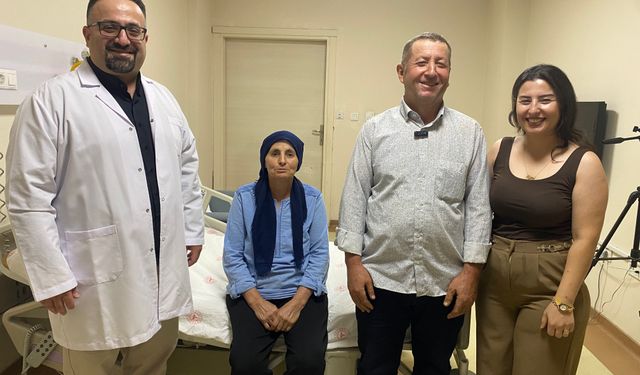 Manisa'da 8 ay karnında taşıdığı kafatası kemiği yeniden yerine takılan kadın sağlığına kavuştu