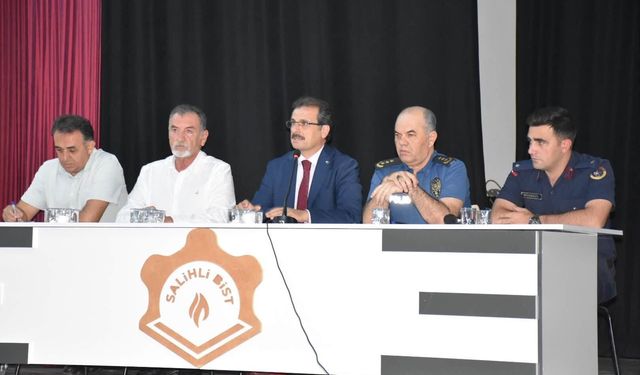 Salihli'de muhtarlara yangın riskine karşı kritik uyarılar