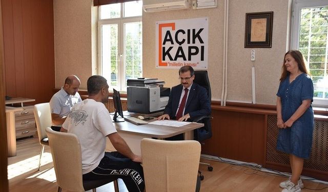 Kaymakamı Güldoğan, ‘Açık Kapı’da vatandaşları tek tek dinledi