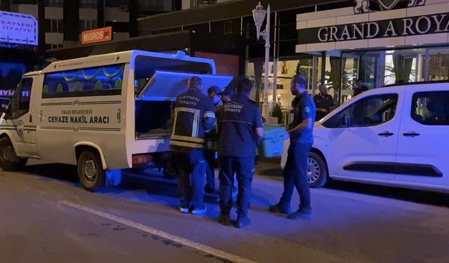 Otelin 5’inci katından atılan kadın hayatını kaybetti