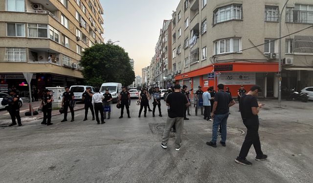 Adana'da Furkan Vakfı'na yönelik operasyon: Polis Alparslan Kuytul'un evinde arama yapıyor