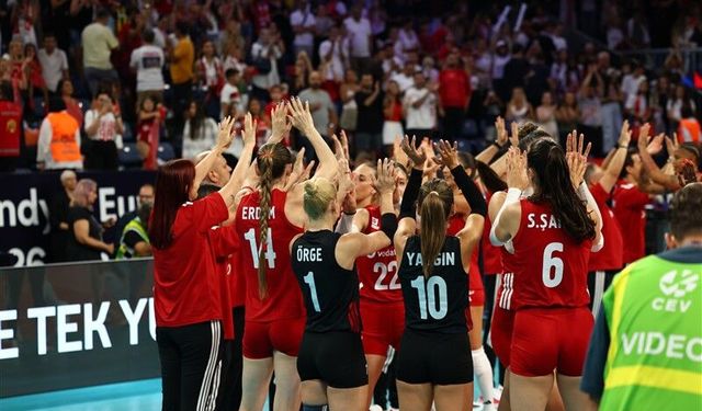 Filenin Sultanları, Letonya'ya set vermedi