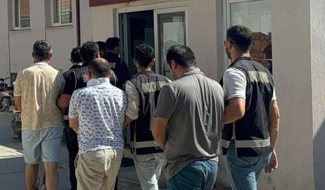 Yurt dışına kaçmaya çalışan FETÖ üyeleri yakalandı