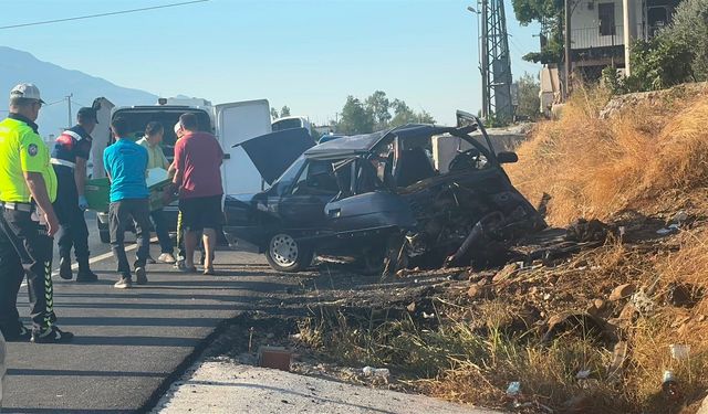 Muğla otomobil yoldan çıktı: 2 ölü