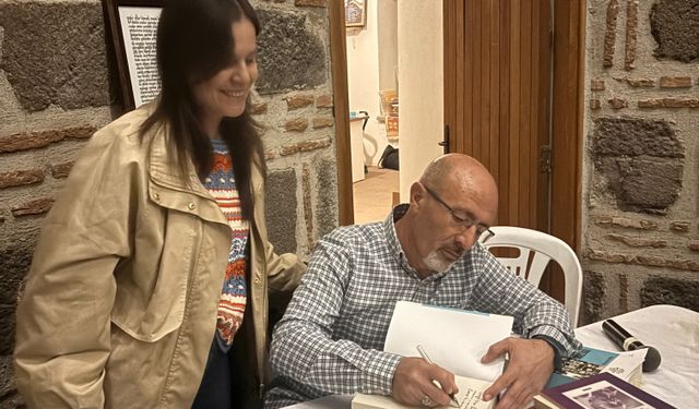Kurşunlu Han'da edebi zirve