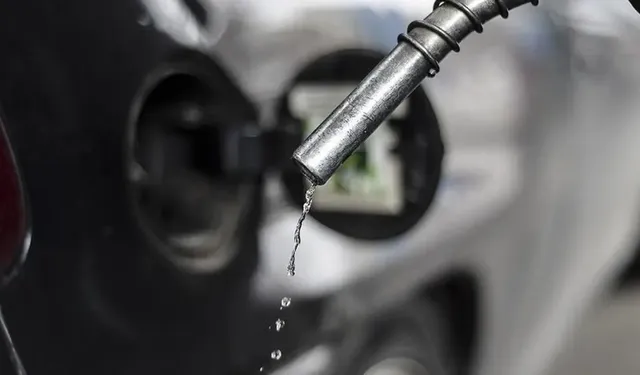 Benzine büyük indirim: Tabela değişti!