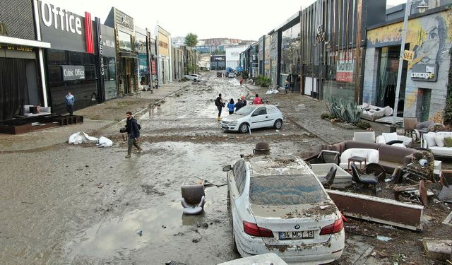 İstanbul'da sel felaketinde can kaybı 6'ya yükseldi