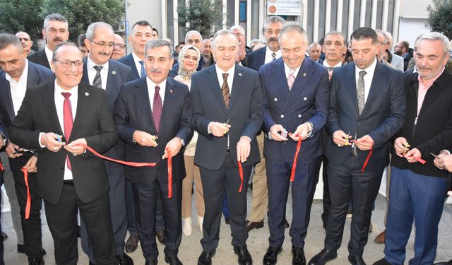 Türk Sağlık-Sen Manisa’nın yeni hizmet binası açıldı