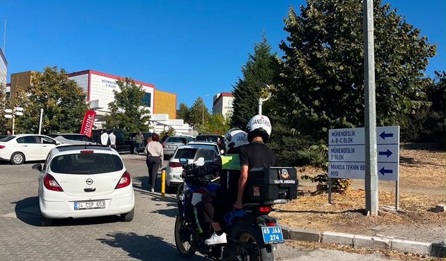 Manisa'da kimliğini unutan adayın imdadına jandarma yetişti