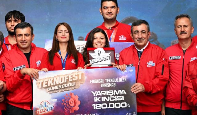 MCBÜ'lü öğrenciler TEKNOFEST'ten ikincilikle döndü