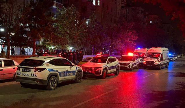 Öldürdüğü babasıyla 1 gün boyunca aynı evde kaldı