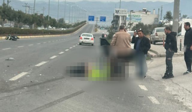 Balıkesir'de otomobil ile çarpışan motosikletli hayatını kaybetti