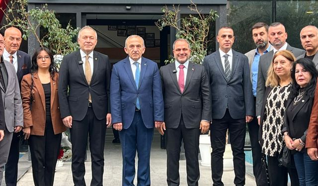 MHP Manisa'dan Manisa TSO Başkanı Yılmaz'a ziyaret