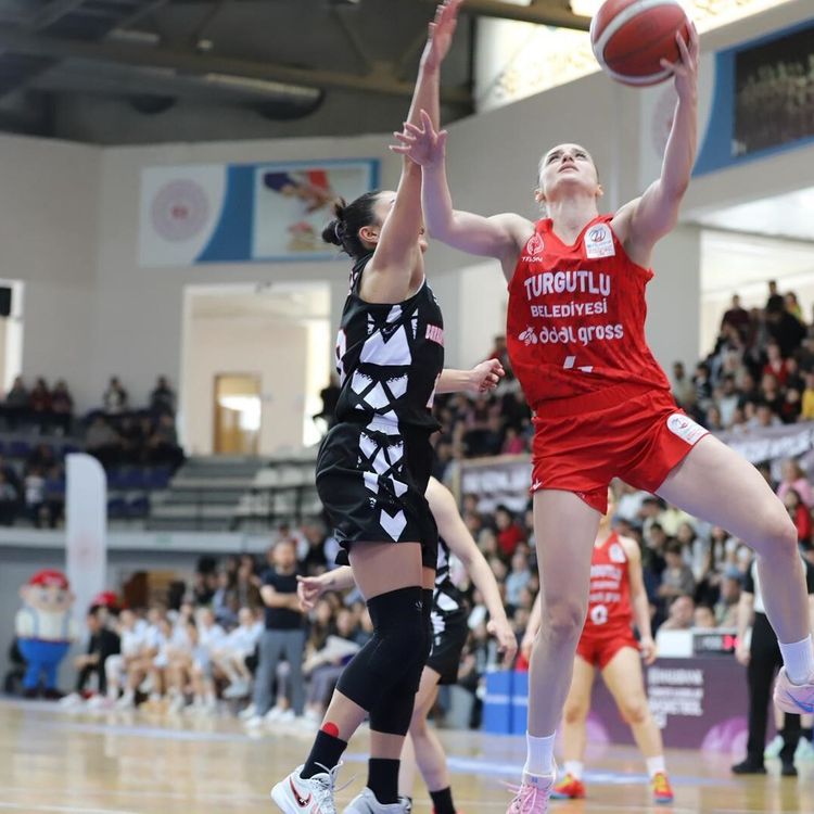 Turgutlu’nun perilerinin hedefi süper lig