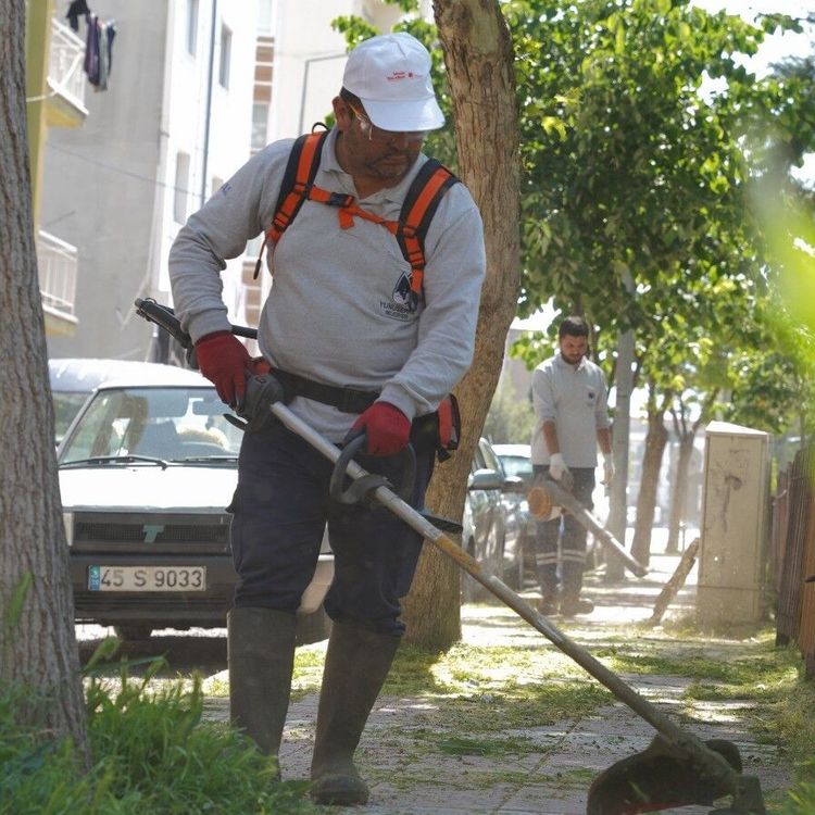Yunusemre'de yaz mesaisi başladı
