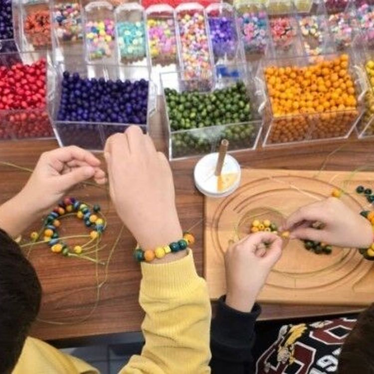 Şehzadeler’de minik eller takı tasarlayacak