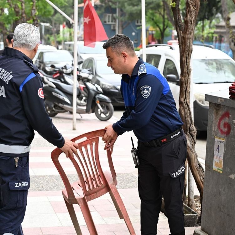Manisa'da kaldırım işgallerine sıkı denetim