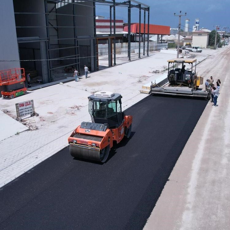 Turgutlu'da 3 bin tonluk asfalt hamlesi