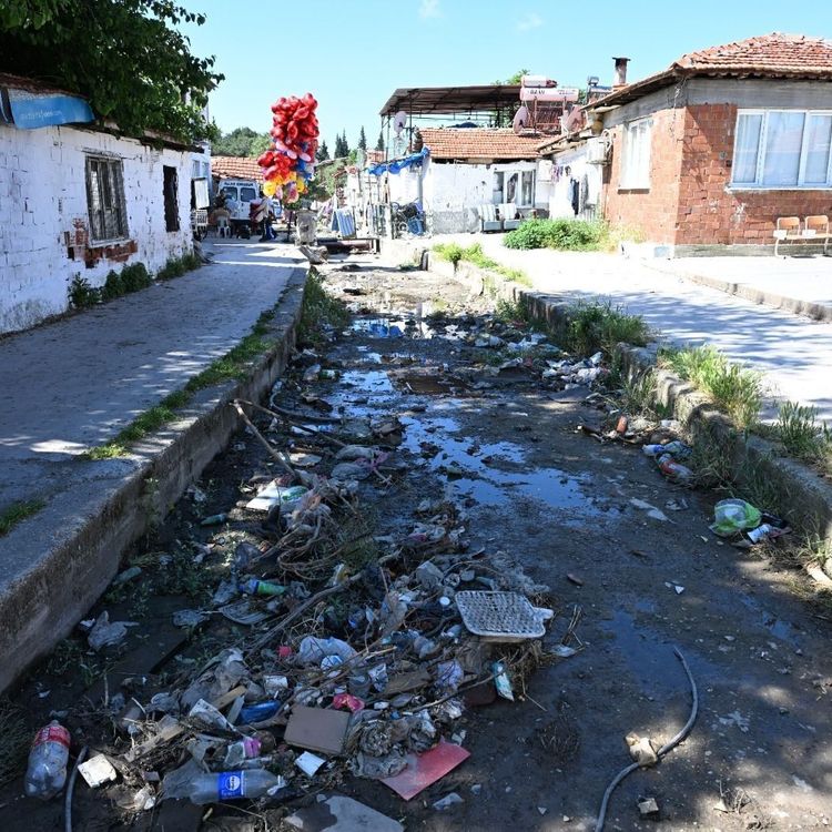 Dereden çıkan atıklar pes dedirtti