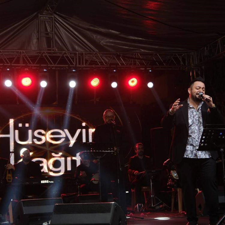 Hüseyin Kağıt Sarıgöl’ü coşturdu