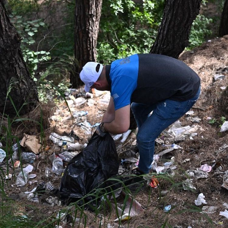 Çiftlik Park Mesire Alanı’nda çevre için el ele verildi