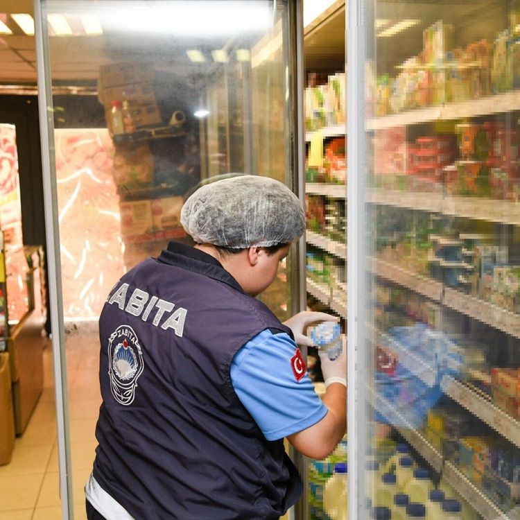 Manisa'da marketlere sıkı denetim