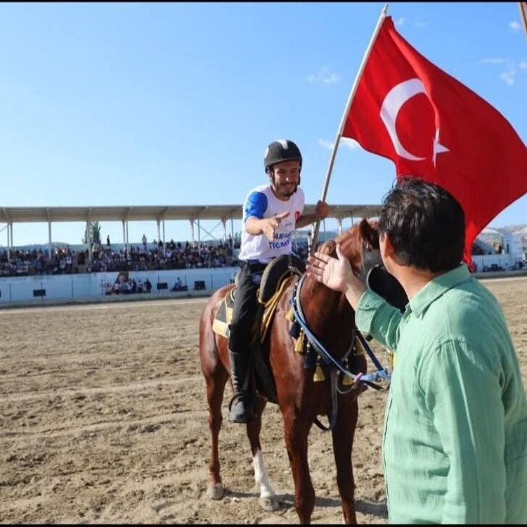 Selendi'nin atlı cirit zaferi
