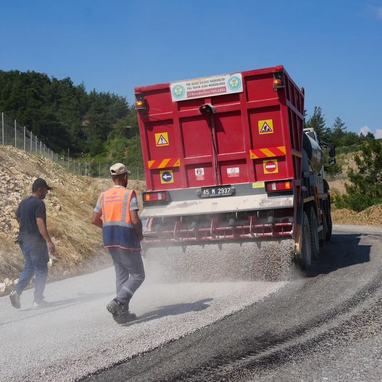 Turgutlu’da yol seferberliği