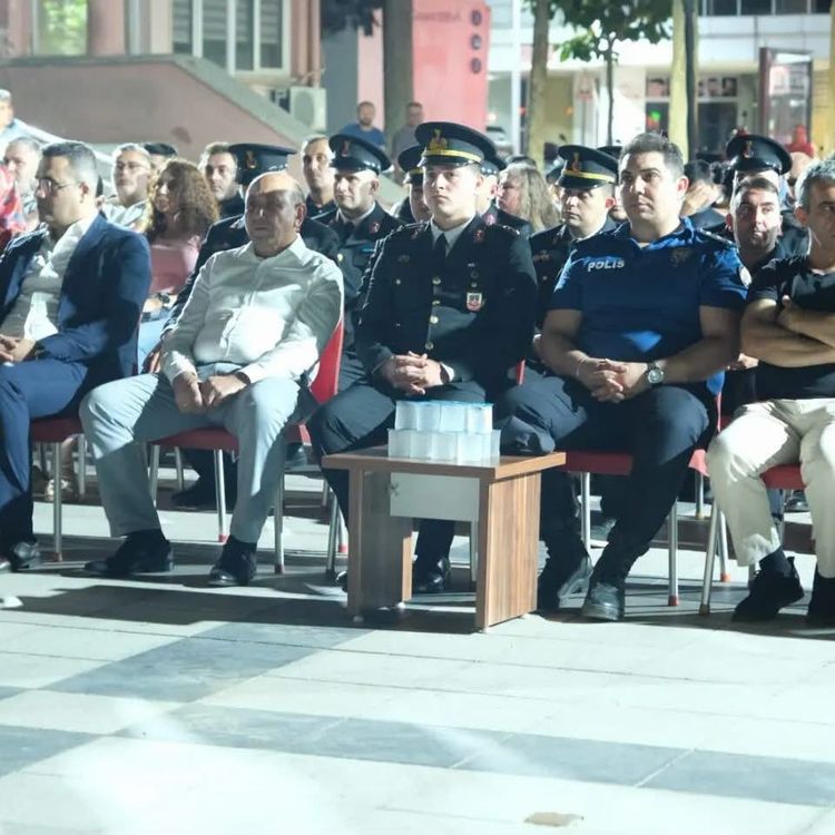 Sarıgöl 15 Temmuz'da tek yürek oldu