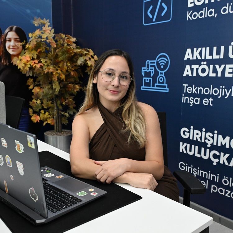 Akademi Manisa'da teknoloji seferberliği