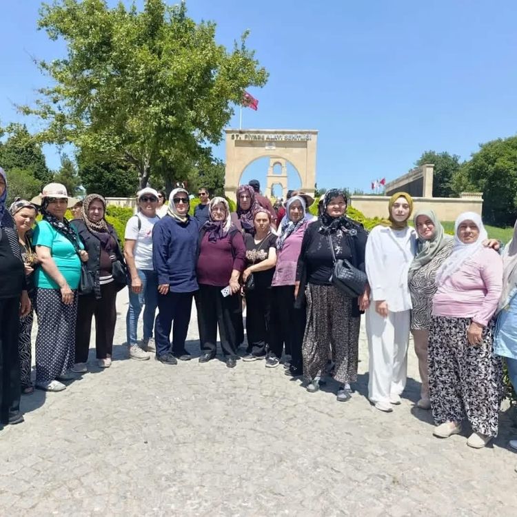 Sarıgöllü kadınlar tarihin izinde Çanakkale'yi gezdi