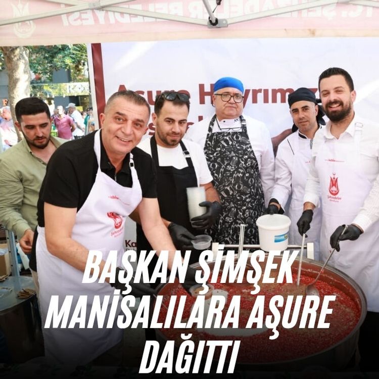 Başkan Şimşek Manisalılara aşure dağıttı