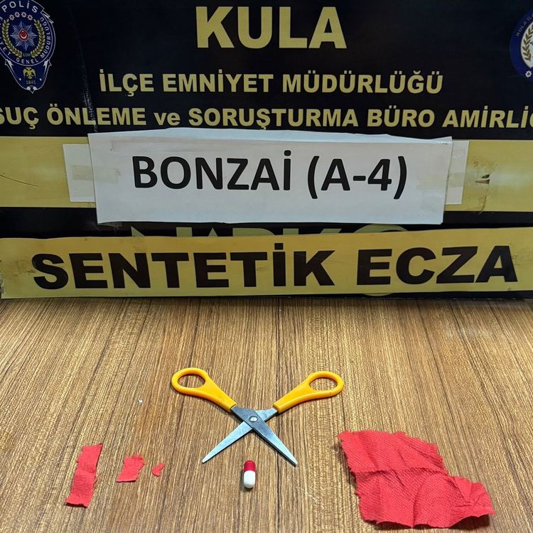 Kula'da uy*şturucu ve aranan şahıslara yönelik operasyon: 4 tutuklama