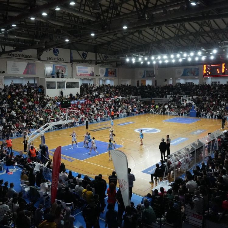 Turgutlu Belediyespor’da reklam alanları satışa sunuldu